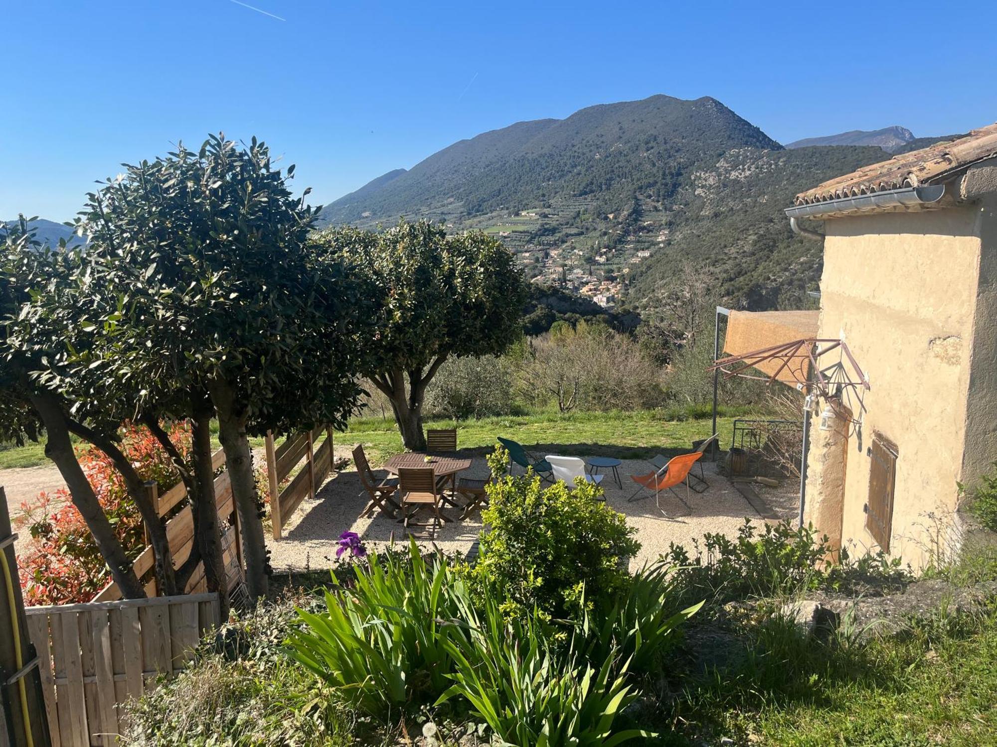 Villa Cabanon entouré de montagnes et d'oliviers Nyons Exterior foto